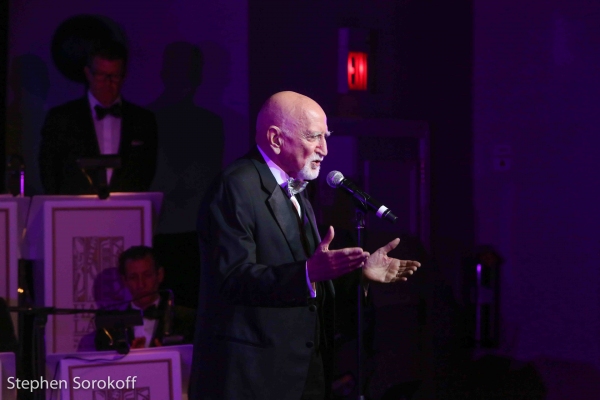 Photo Coverage: Dionne Warwick, Wayne Newton, Steve Tyrell, Robert Davi Perform at Friars Sinatra Celebration 