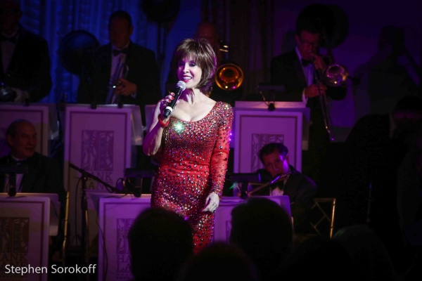 Photo Coverage: Dionne Warwick, Wayne Newton, Steve Tyrell, Robert Davi Perform at Friars Sinatra Celebration Image