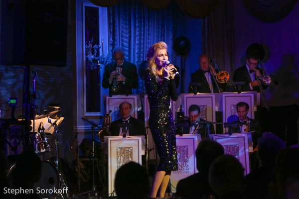 Photo Coverage: Dionne Warwick, Wayne Newton, Steve Tyrell, Robert Davi Perform at Friars Sinatra Celebration Image