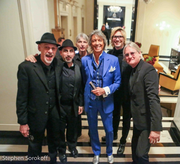 Photo Coverage: Ten-Time Tony Winner Tommy Tune Returns to Cafe Carlyle Image