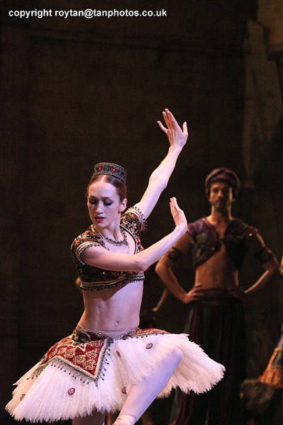 Photo Coverage: First Look at English National Ballet's LE CORSAIRE at London Coliseum Image
