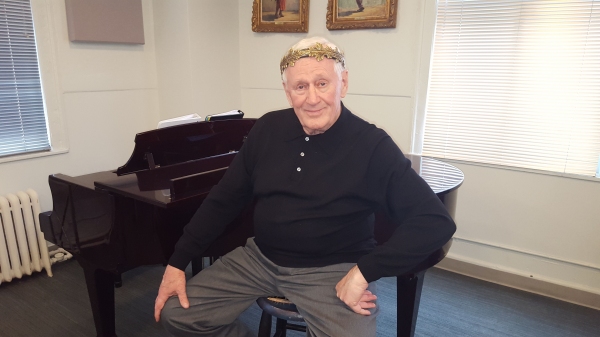 Photo Flash: In Rehearsal with Len Cariou for BROADWAY AND THE BARD Off-Broadway Image
