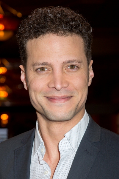 Photo Coverage: Laura Osnes, Joshua Henry, Sheldon Harnick, Joel Grey and More Walk the NOISES OFF Red Carpet  Image