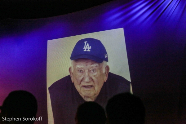 Photo Coverage: Ed Asner Brings A MAN AND HIS PROSTATE to the Metropolitan Room Image