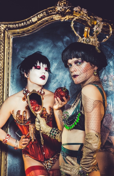 Hilly Bodin as Snow White and Laura Careless as the Evil Queen Photo