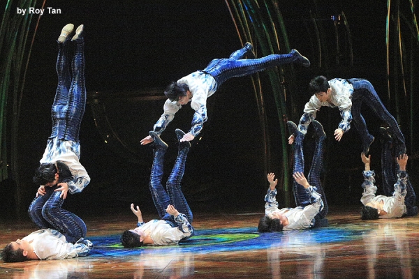 Photo Flash Exclusive: First Look at Cirque du Soleil's AMALUNA at Royal Albert Hall 