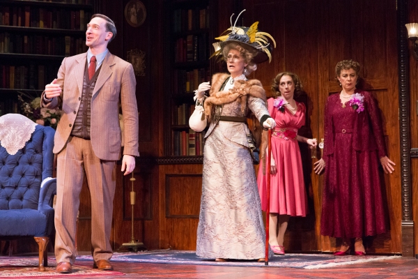 Photo Flash: First Look at HARVEY at Walnut Street Theatre Image