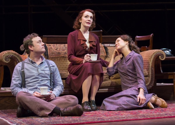 Photo Flash: THE GLASS MENAGERIE at Ford's Theatre Image