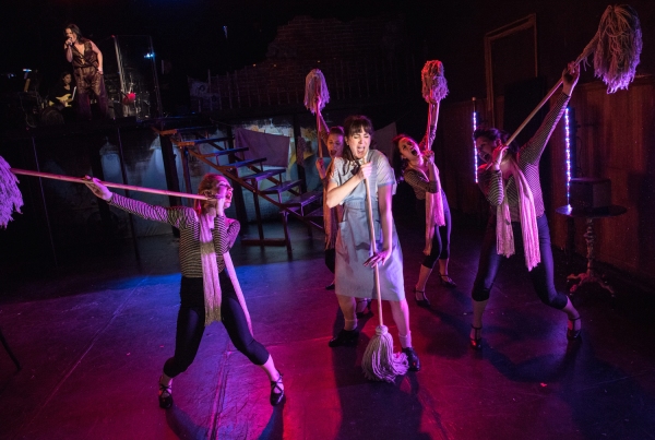 Photo Flash: First Look at Dee Roscioli & More in ROCK AND ROLL REFUGEE at Royal Family Performing Arts Space Image