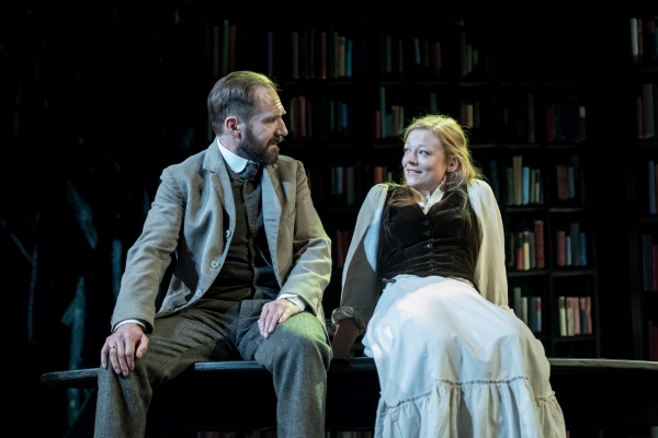 Photo Flash: First Look at Ralph Fiennes, Linda Emond & More in THE MASTER BUILDER at The Old Vic Image