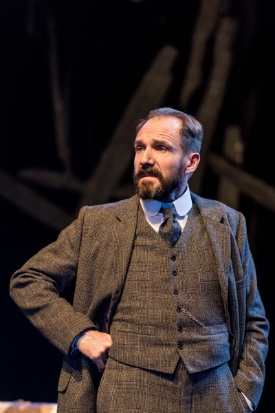Photo Flash: First Look at Ralph Fiennes, Linda Emond & More in THE MASTER BUILDER at The Old Vic Image