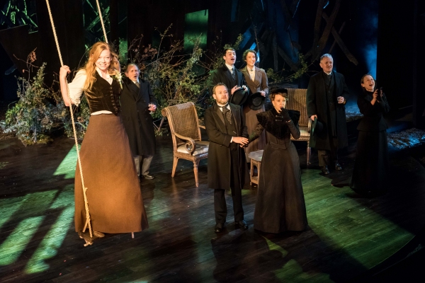 Photo Flash: First Look at Ralph Fiennes, Linda Emond & More in THE MASTER BUILDER at The Old Vic Image