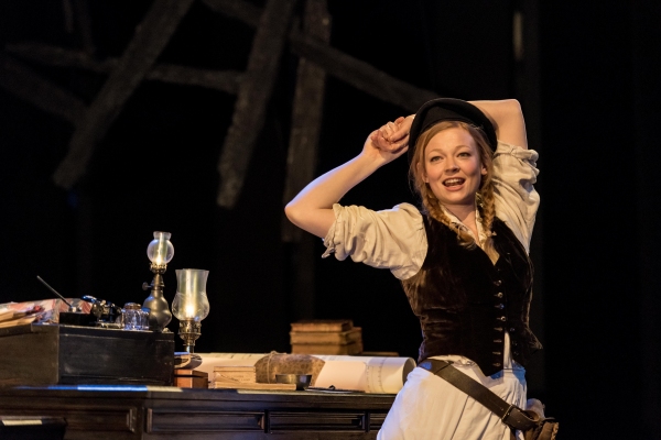 Photo Flash: First Look at Ralph Fiennes, Linda Emond & More in THE MASTER BUILDER at The Old Vic Image