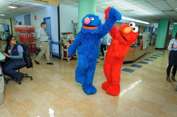 Photo Flash: SESAME STREET LIVE's Elmo & Grover Visit NewYork-Presbyterian Morgan Stanley Children's Hospital 