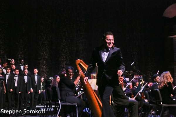 Photo Coverage: Michael Feinstein Conducts the Kravis Center Pops Orchestra in Palm Beach Image