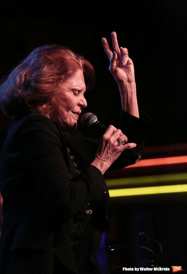 Photo Coverage: Linda Lavin Brings 'My First Farewell Concert' to Birdland Image