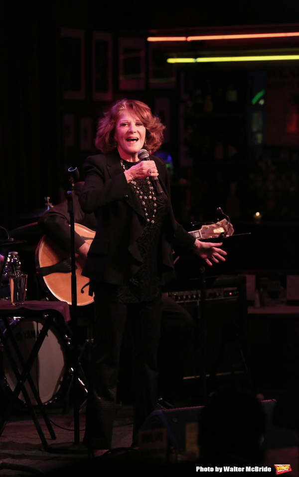 Photo Coverage: Linda Lavin Brings 'My First Farewell Concert' to Birdland Image