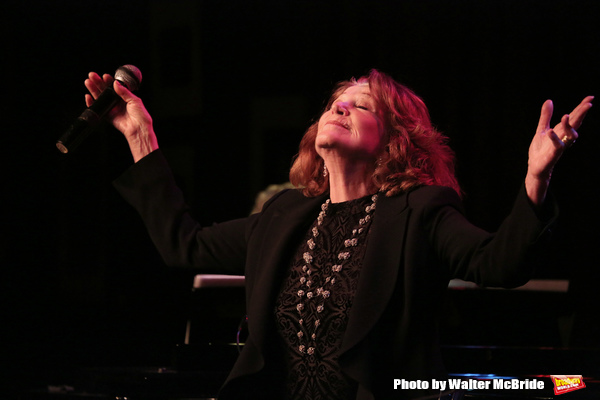 Photo Coverage: Linda Lavin Brings 'My First Farewell Concert' to Birdland 