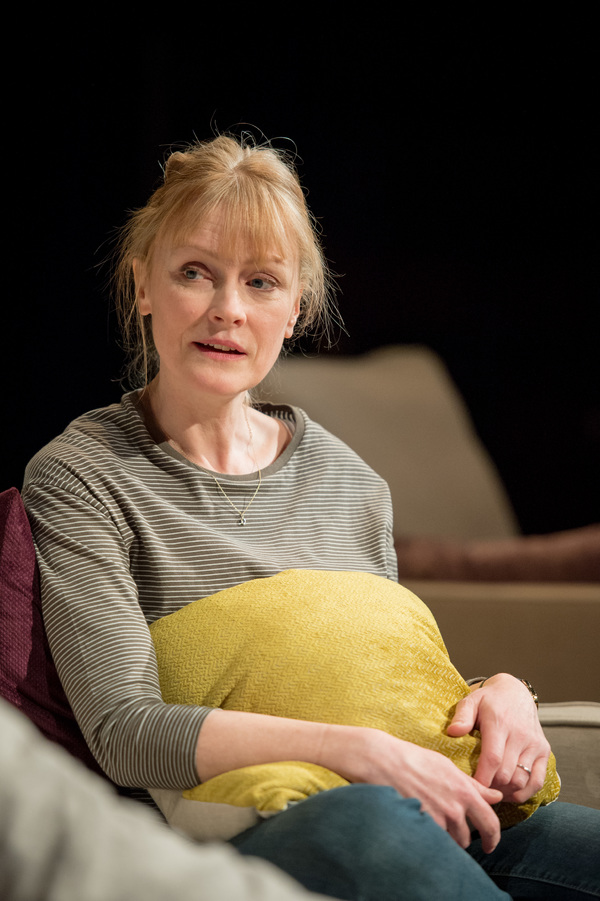 Photo Flash: First Look at Claire Skinner and More in RABBIT HOLE at Hampstead Theatre 