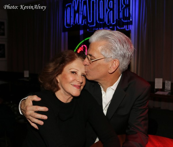 Photo Flash: Linda Lavin Plays Her 'FIRST FAREWELL CONCERT' at Birdland Image