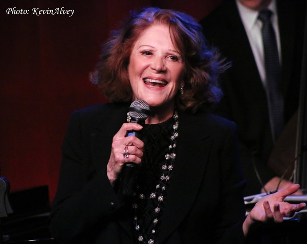 Photo Flash: Linda Lavin Plays Her 'FIRST FAREWELL CONCERT' at Birdland Image