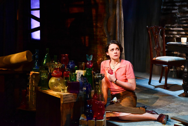 Photo Flash: First Look at The Hypocrites' THE GLASS MENAGERIE 