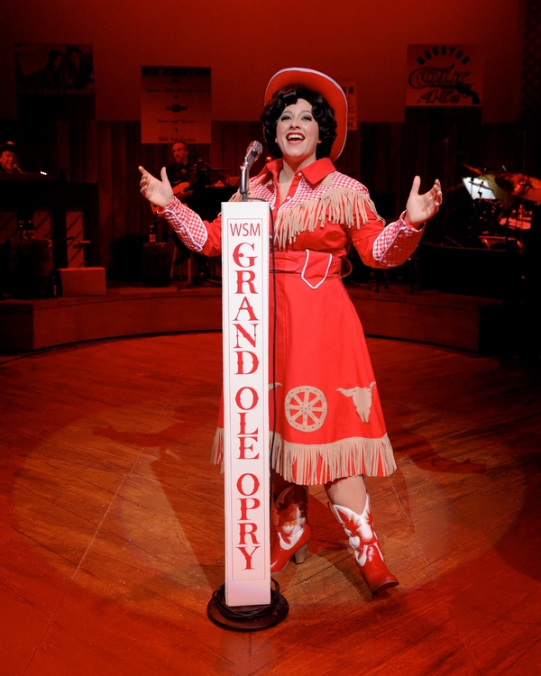 Photo Flash: First Look at Weschester Broadway Theatre's ALWAYS... PATSY CLINE Image