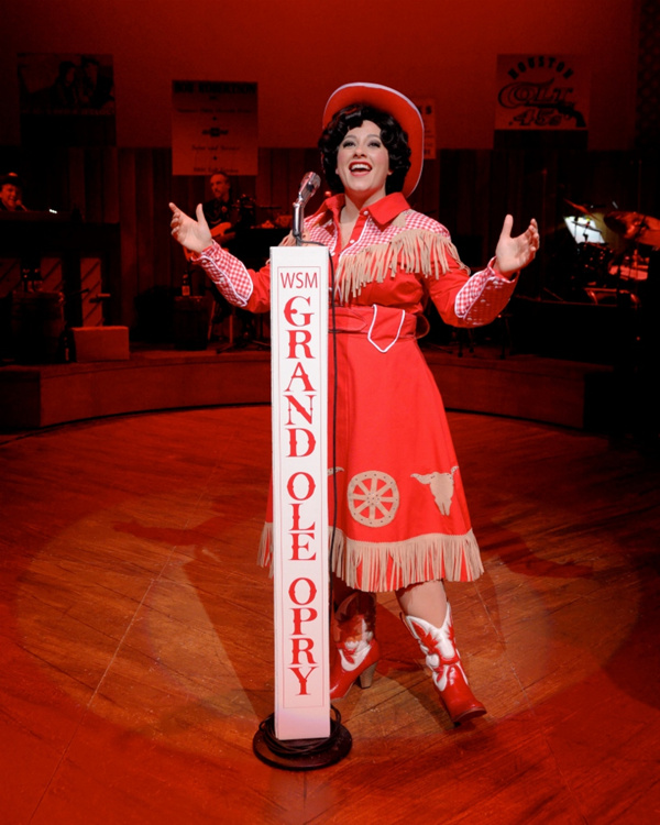 Photo Flash: New Shots of ALWAYS... PATSY CLINE at Westchester Broadway Theatre 