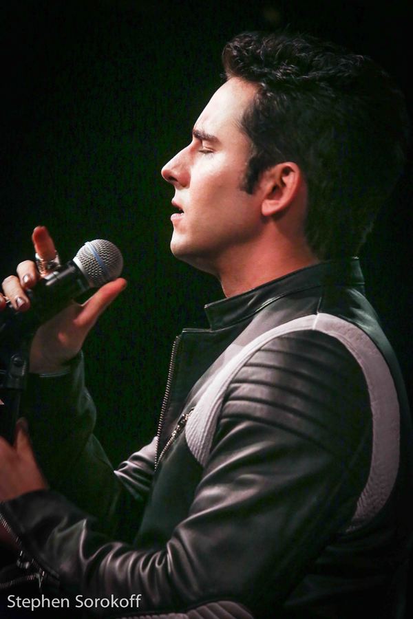 Photo Coverage: John Lloyd Young Returns to Cafe Carlyle with YOURS TRULY Image