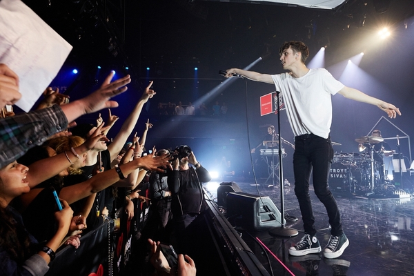 Photo Flash: Troye Sivan Performs Live at the iHeartRadio Theater in LA Image