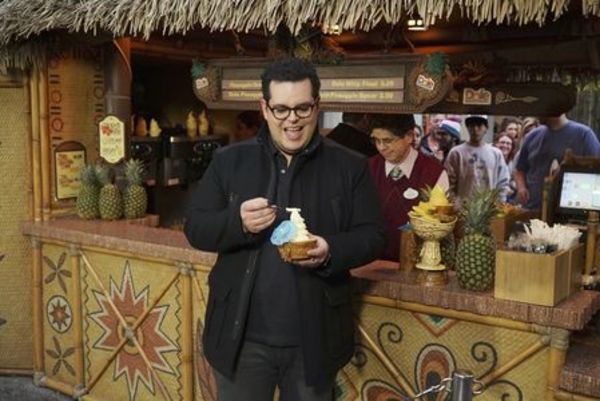 Photo Flash: First Look - Idina Menzel, Josh Gad & More on ABC's DISNEYLAND 60 Image