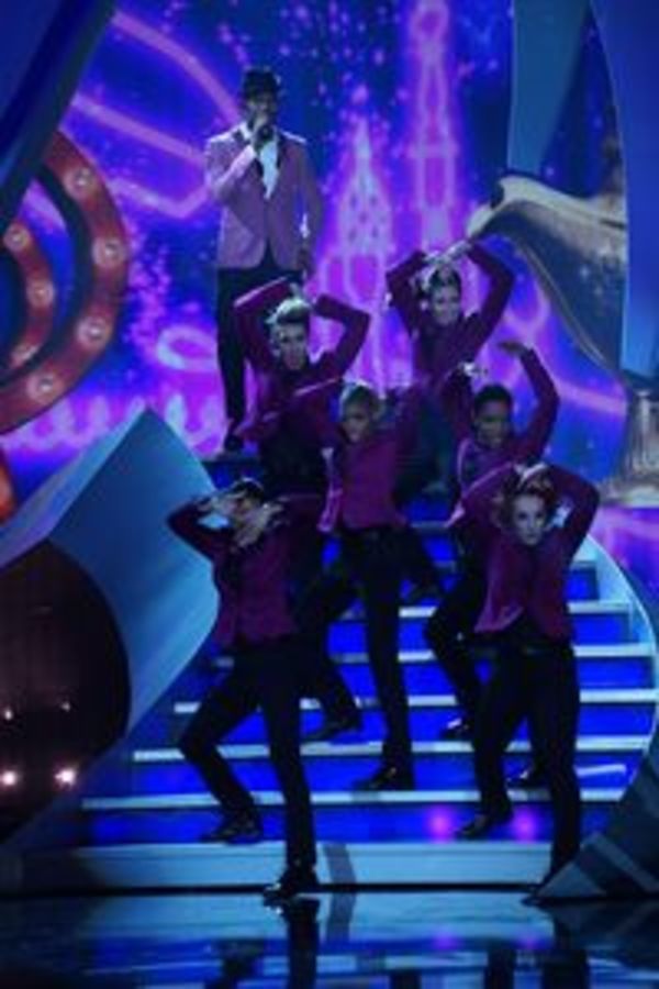 Photo Flash: First Look - Idina Menzel, Josh Gad & More on ABC's DISNEYLAND 60 Image