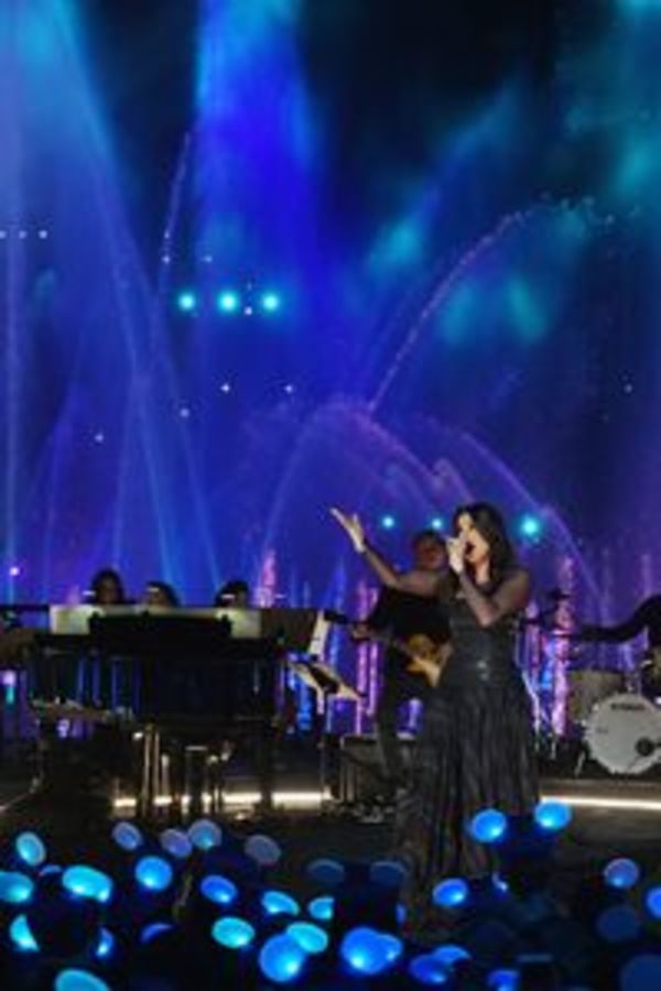 Photo Flash: First Look - Idina Menzel, Josh Gad & More on ABC's DISNEYLAND 60 Image
