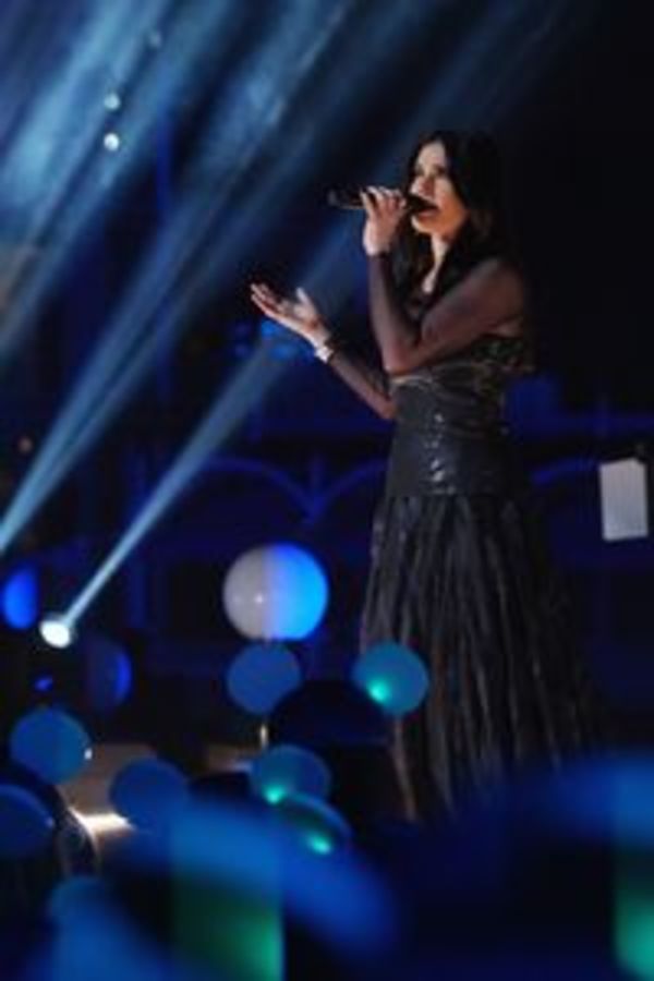 Photo Flash: First Look - Idina Menzel, Josh Gad & More on ABC's DISNEYLAND 60 Image