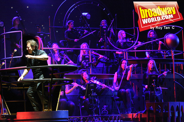 Photo Coverage: First Look at THE WAR OF THE WORLDS at the Dominion Theatre Image
