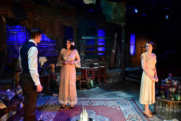 Photo Flash: New Shots from The Hypocrites' THE GLASS MENAGERIE Image