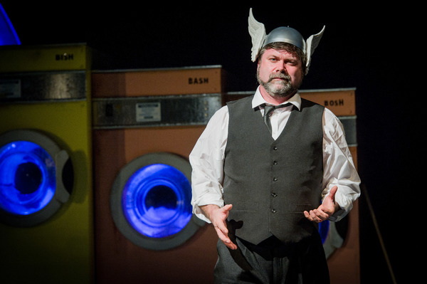 Photo Flash: First Look at Unexpected Opera's THE RINSE CYCLE at Charing Cross Theatre 