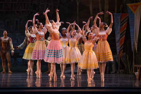 Photo Flash: First Look at Kansas City Ballet's SWAN LAKE, Opening Tonight Image