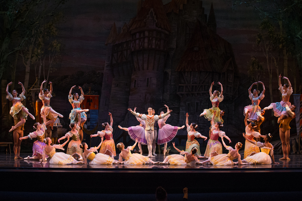 Photo Flash: First Look at Kansas City Ballet's SWAN LAKE, Opening Tonight Image