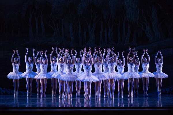 Photo Flash: First Look at Kansas City Ballet's SWAN LAKE, Opening Tonight Image