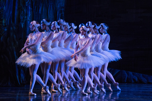 Photo Flash: First Look at Kansas City Ballet's SWAN LAKE, Opening Tonight 