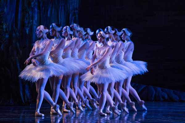 Photo Flash: First Look at Kansas City Ballet's SWAN LAKE, Opening Tonight Image