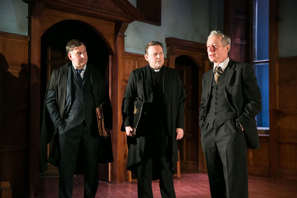 Photo Flash: First Look at Stephen Boxer, Denis Lill and More in the UK Tour of SHADOWLANDS Image