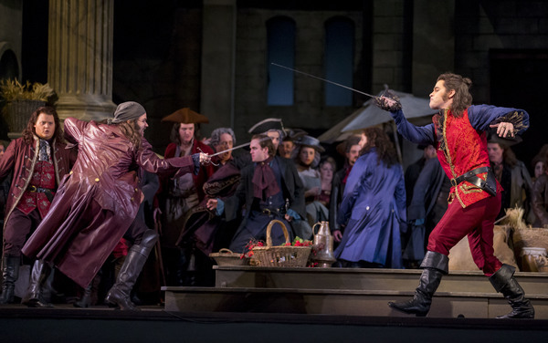 Photo Flash: First Look at Lyric Opera of Chicago's ROMEO AND JULIET, Helmed by Bartlett Sher Image