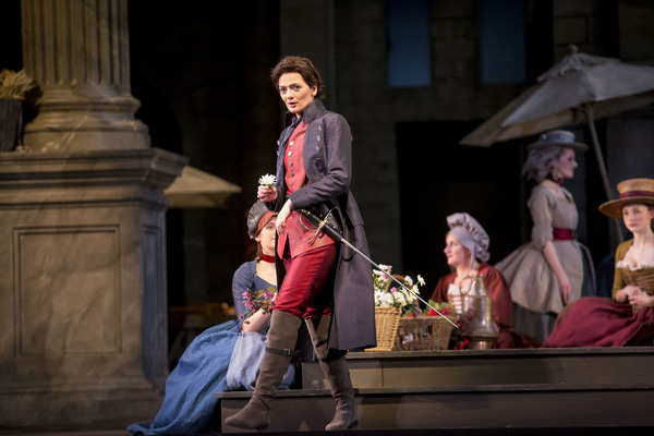 Photo Flash: First Look at Lyric Opera of Chicago's ROMEO AND JULIET, Helmed by Bartlett Sher Image