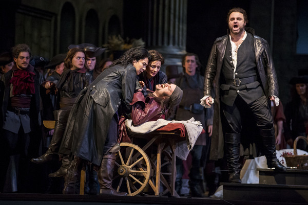 Photo Flash: First Look at Lyric Opera of Chicago's ROMEO AND JULIET, Helmed by Bartlett Sher 