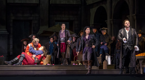 Photo Flash: First Look at Lyric Opera of Chicago's ROMEO AND JULIET, Helmed by Bartlett Sher Image