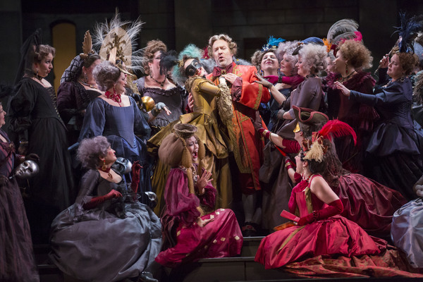 Photo Flash: First Look at Lyric Opera of Chicago's ROMEO AND JULIET, Helmed by Bartlett Sher Image