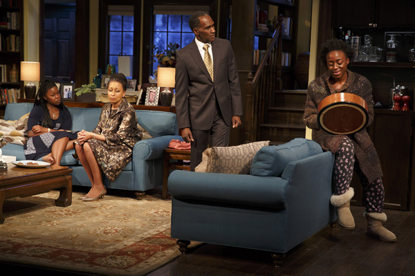 Photo Flash: Tamara Tunie, Roslyn Ruff and More Lead FAMILIAR, Opening Tonight at Playwrights Horizons Image