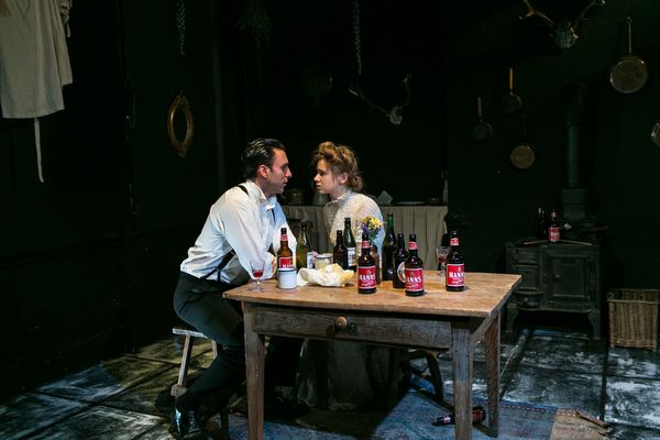 BUCKLAND CHARLIE DORFMAN AS JEAN AND LAURA GREENWOOD AS MISS JULIE Photo